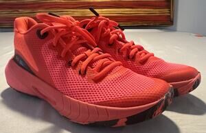 Under Armour Women's HOVR Breakthru Beta Red Black Basketball Shoes - Size 7.5